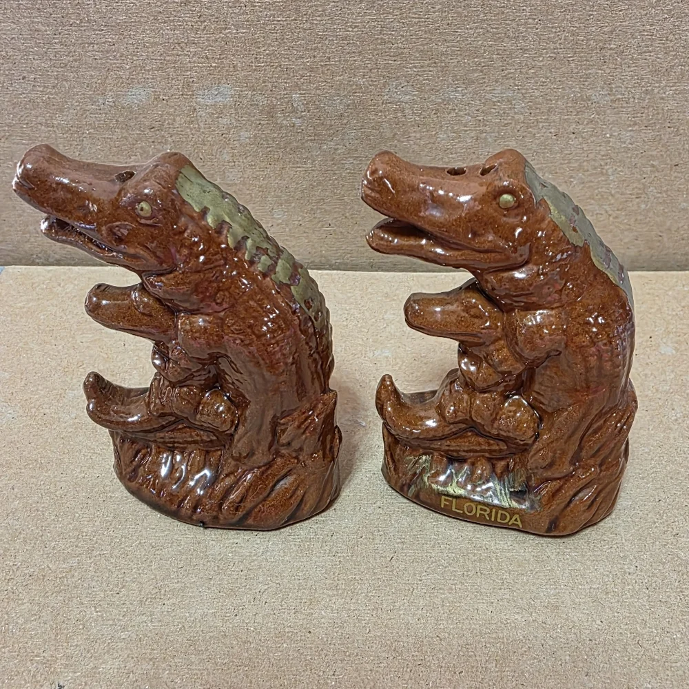 Vtg Florida Alligator Crockodile Salt Pepper Shaker Set #181